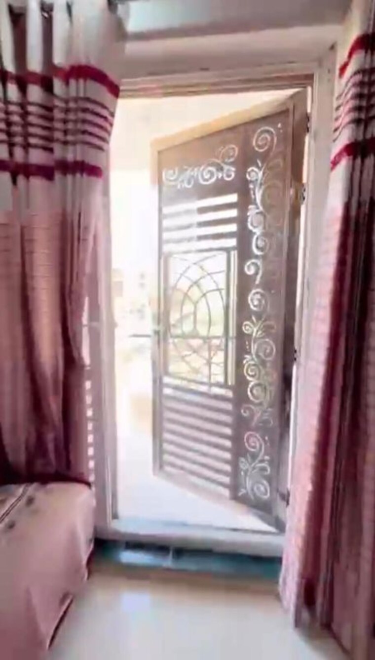 Other, sector 77 4 Bedroom 278 Sq.Yd. Builder Floor In Sector 77 Faridabad 10039952