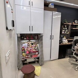 Room in 3 BHK Apartment at Mahagun Mywoods, Sector 16c Greater Noida – for Sale