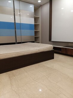 4 BHK + Pooja Room,Servant Room,Study Room,Extra Room Builder Floor For Sale in New Friends Colony