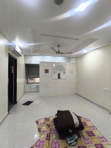 Team Area in 4 BHK Apartment at Izzathnagar – for Rent