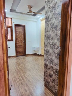 2 BHK + Extra Room Builder Floor For Rent in Vaishali Sector 4