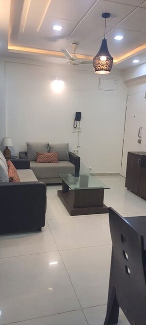 Team Area in 3 BHK Apartment at Bodakdev – for Rent