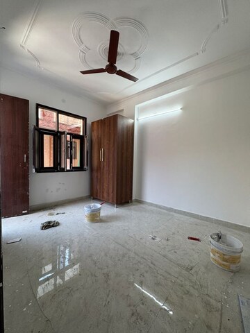 Room in 1 BHK Builder Floor at Palm Residency Chhatarpur, Rajpur Khurd Extension – for Rent