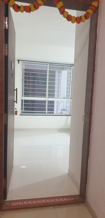 Room in 2 BHK Apartment at Highpoint ITrend Homes Phase 2, Hinjewadi – for Rent