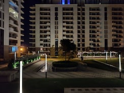 4 BHK + Servant Room Apartment For Rent in DLF The Ultima