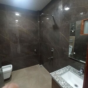 Furnished Amenities in 3 BHK Builder Floor at BPTP Amstoria Plot, Sector 102 – for Rent