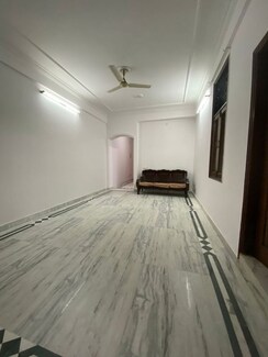 2 BHK + Servant Room Builder Floor For Rent in Chattarpur