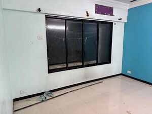 Room in 2 BHK Apartment at Shree Sai Sapphire I, Powai – for Rent
