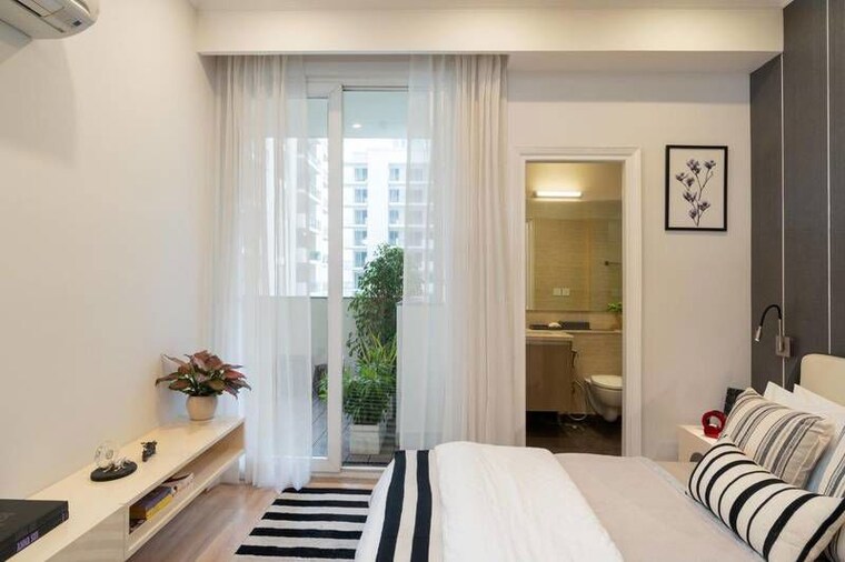 Bedroom, dlf-the-ultima 4 Bedroom 2722 Sq.Ft. Apartment In Sector 81 Gurgaon 10040577