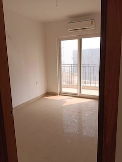 2 BHK Apartment For Rent in Samridhi Luxuriya Avenue