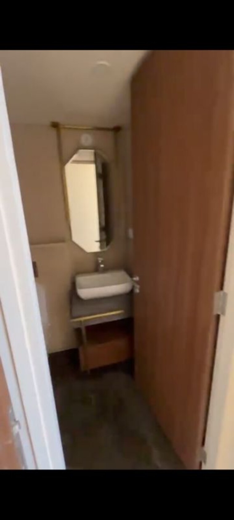 Bathroom, lodha-sterling 3 Bedroom 1350 Sq.Ft. Apartment In Kolshet Road Thane 10040598