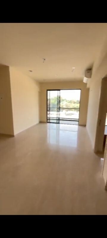 Room in 3 BHK Apartment at Lodha Sterling, Kolshet Road – for Rent