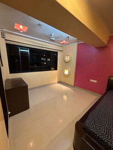 Bedroom in 3 BHK Apartment at Mumbai Central Suburbs – for Rent
