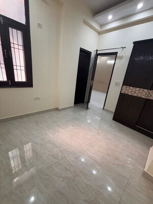 Room in 2 BHK Builder Floor at Dwarka – for Rent