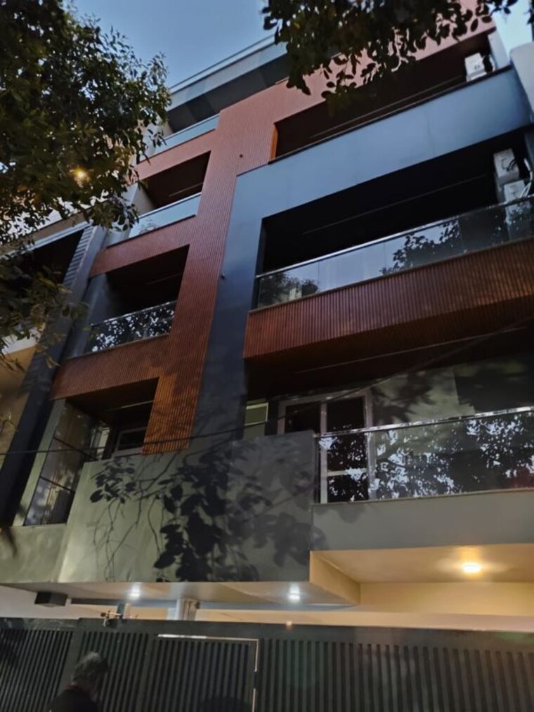 Exterior View, dlf phase i 6+ Bedroom 1842 Sq.Ft. Builder Floor In Dlf Phase I Gurgaon 10040800