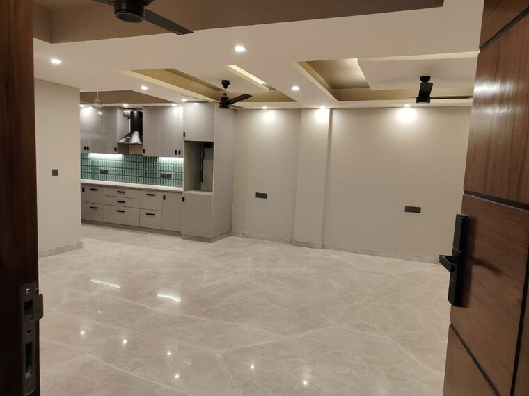 Team Area, dlf phase i 6+ Bedroom 1842 Sq.Ft. Builder Floor In Dlf Phase I Gurgaon 10040800