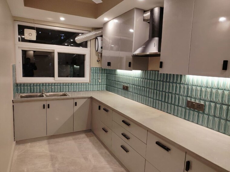 Kitchen, dlf phase i 6+ Bedroom 1842 Sq.Ft. Builder Floor In Dlf Phase I Gurgaon 10040800