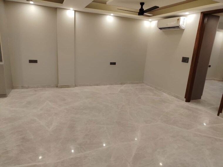 Room, dlf phase i 6+ Bedroom 1870 Sq.Ft. Builder Floor In Dlf Phase I Gurgaon 10040817