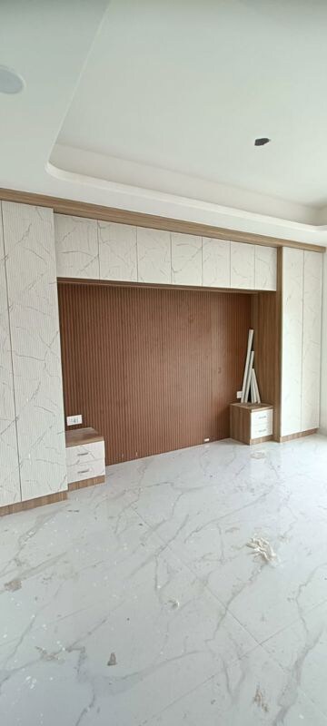 Room in 2 BHK Builder Floor at Kings Tower Sector 49, Sector 49 – for Sale