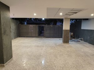 Parking in 6+ BHK Builder Floor at Dlf Phase I – for Sale