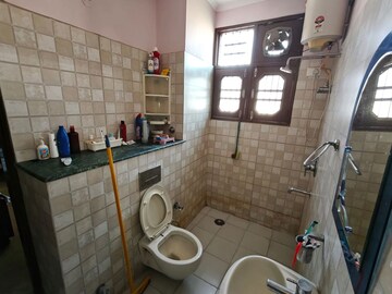 Bathroom in 2 BHK Apartment at Mansa Devi – for Rent