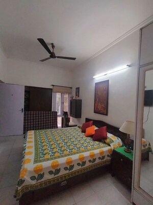 Bedroom in Studio Apartment at Defence Colony – for Rent