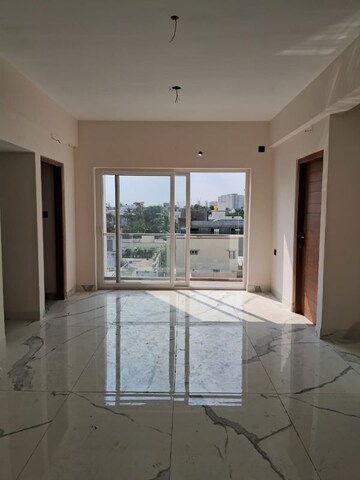 Room in 3 BHK Apartment at Saligramam – for Sale