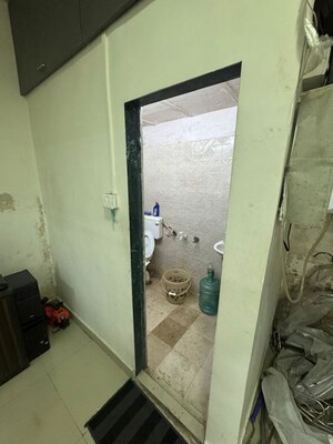 Bathroom in  Shop at Kavesar – for Rent