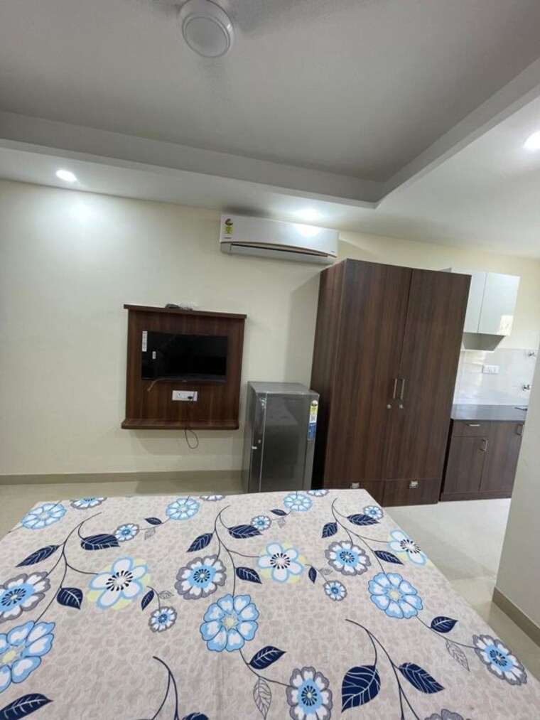 Bedroom, unitech-rakshak 1 RK 250 Sq.Ft. Builder Floor In Sector 41 Gurgaon 10041319
