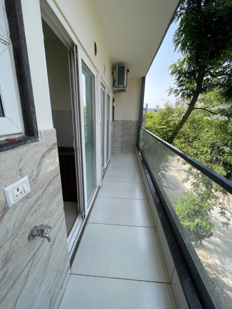 Balcony, unitech-rakshak 1 RK 250 Sq.Ft. Builder Floor In Sector 41 Gurgaon 10041319