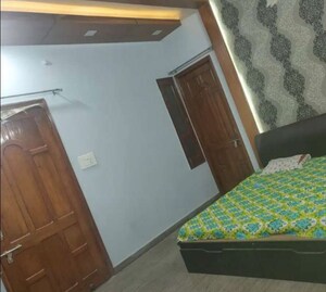 Furnished Amenities in 2 BHK Apartment at Hazratganj – for Rent