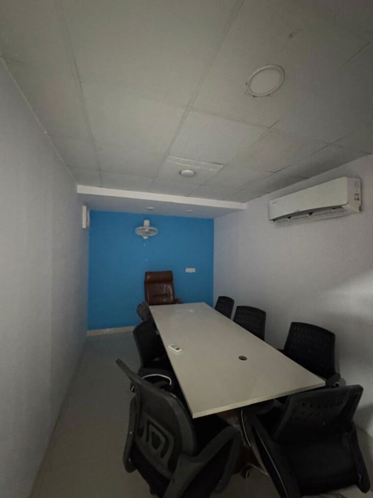 Team Area, industrial area Commercial Office Space 1000 Sq.Ft. In Industrial Area Mohali 10041394