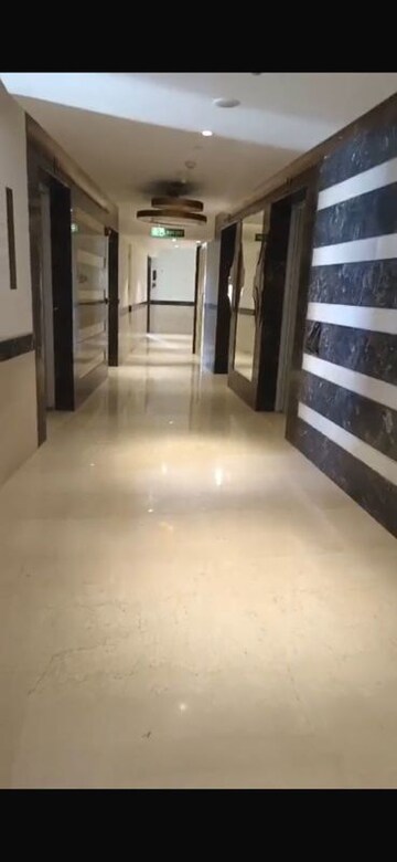 Room in 3.5 BHK Apartment at Lokhandwala Minerva Mahalaxmi, Mahalaxmi – for Rent