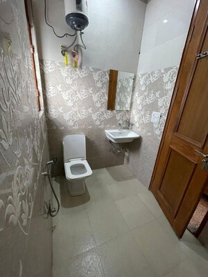 Bathroom in 2 BHK Builder Floor at Sushant Lok 3, Sector 57 – for Rent