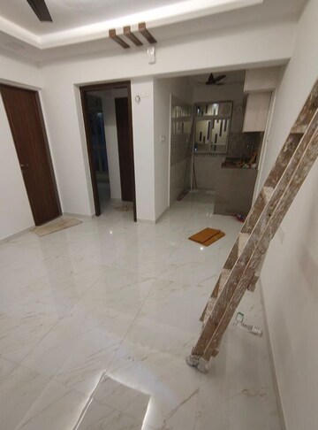 Room in 2 BHK Apartment at Andheri East – for Rent