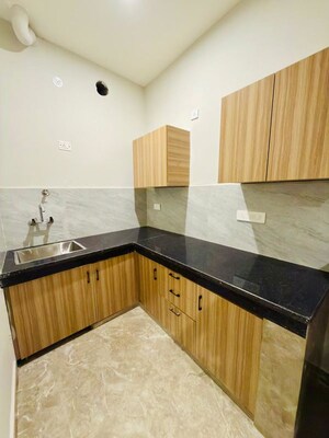 Kitchen in 1 BHK Builder Floor at Ardee Mall, Sector 52 – for Rent