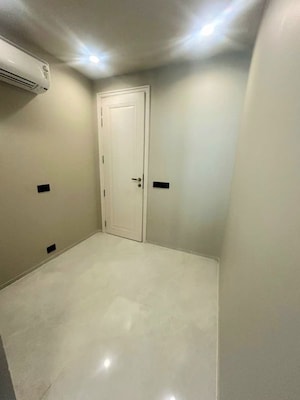 Room in 3 BHK Apartment at International Airport Road – for Sale