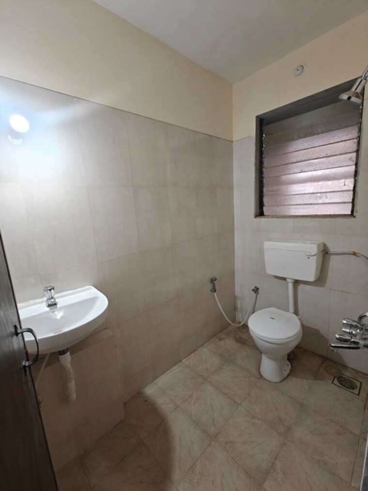 Bathroom, ram-pushpanjali-residency 1 Bedroom 450 Sq.Ft. Apartment In Owale Thane 10041786
