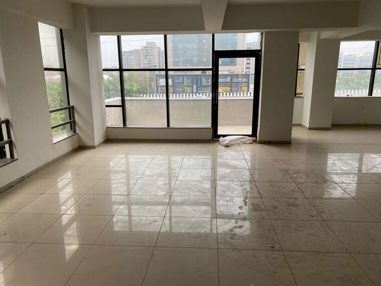 Room, venus-benecia Commercial Office Space 1850 Sq.Ft. In Bodakdev Ahmedabad 10041725