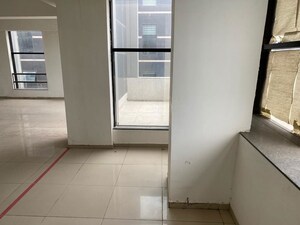 Room in  Office Space at Venus Benecia, Bodakdev – for Rent