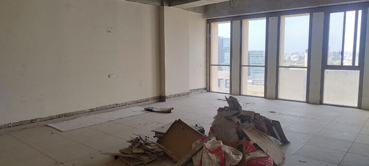 Room, hn-safal-mondeal-square Commercial Office Space 1258 Sq.Ft. In Prahlad Nagar Ahmedabad 10041881