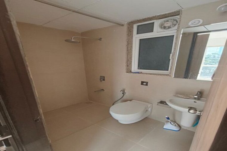 Bathroom, runwal-forests 1.5 Bedroom 471 Sq.Ft. Apartment In Kanjurmarg West Mumbai 10041886
