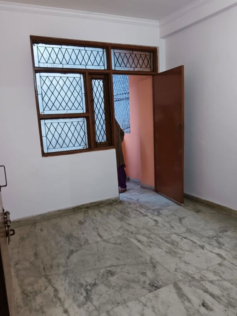 Room, mehrauli 2 Bedroom 70 Sq.Yd. Builder Floor In Mehrauli Delhi 9993057