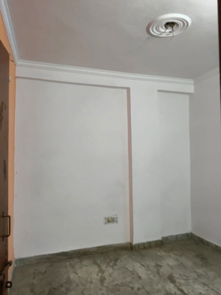 Room, mehrauli 2 Bedroom 70 Sq.Yd. Builder Floor In Mehrauli Delhi 9993057