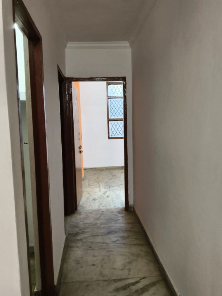 Room, mehrauli 2 Bedroom 70 Sq.Yd. Builder Floor In Mehrauli Delhi 9993057