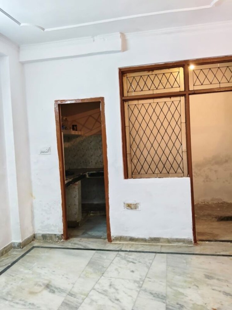 Room, mehrauli 1 Bedroom 45 Sq.Yd. Builder Floor In Mehrauli Delhi 9992903