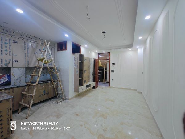 2 BHK + Extra Room Builder Floor For Sale in Sector 73