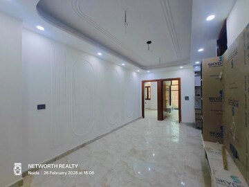 Living Room in 2 BHK Builder Floor at Sector 73 – for Sale