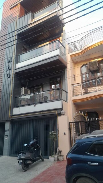 3 BHK Builder Floor For Sale in Smart Lane, Niti Khand