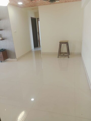 Room in 3 BHK Apartment at Cosmos Regency Kavesar, Kavesar – for Rent